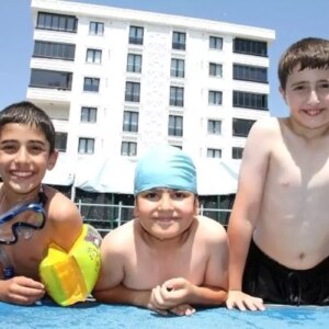 erzurumda portatif yuzme havuzu acildi wL5HBpV6