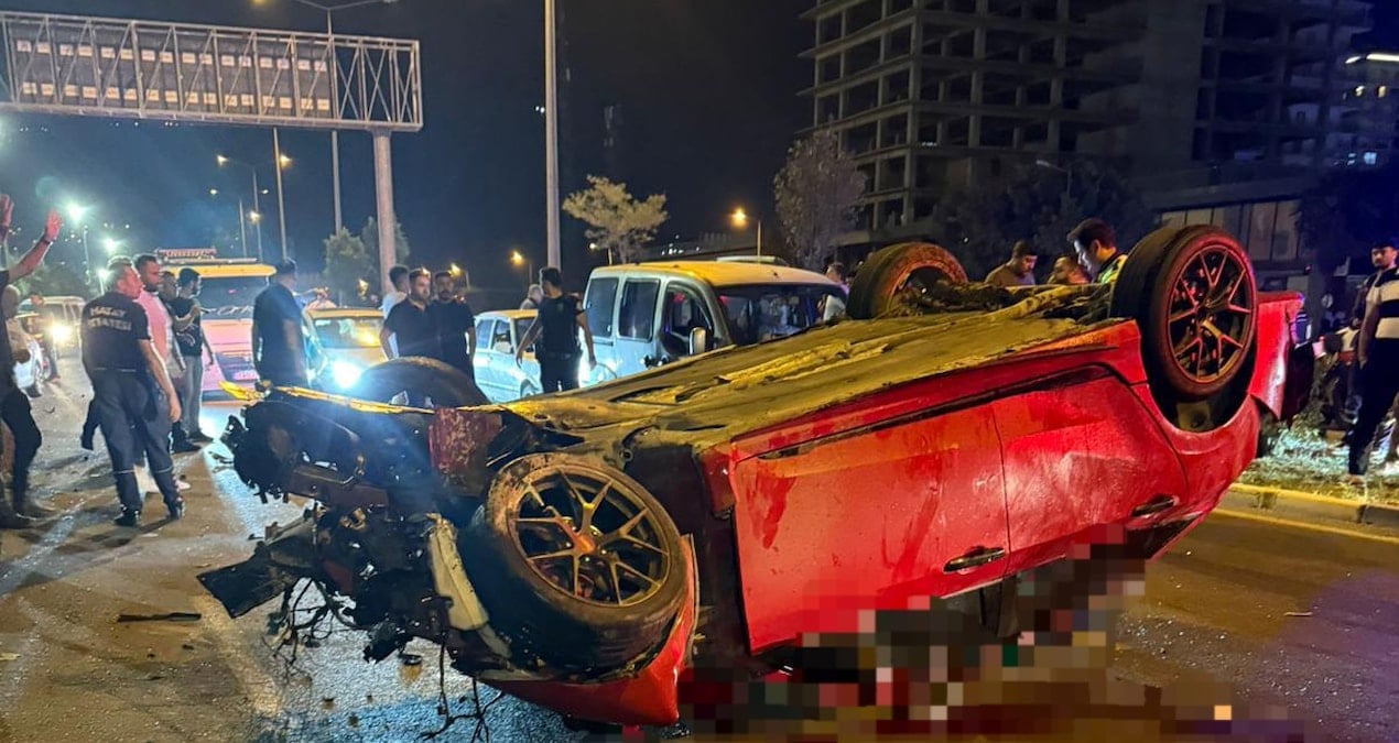 otomobil motosiklete carpti 3 olu 3 yarali 1bAL542a