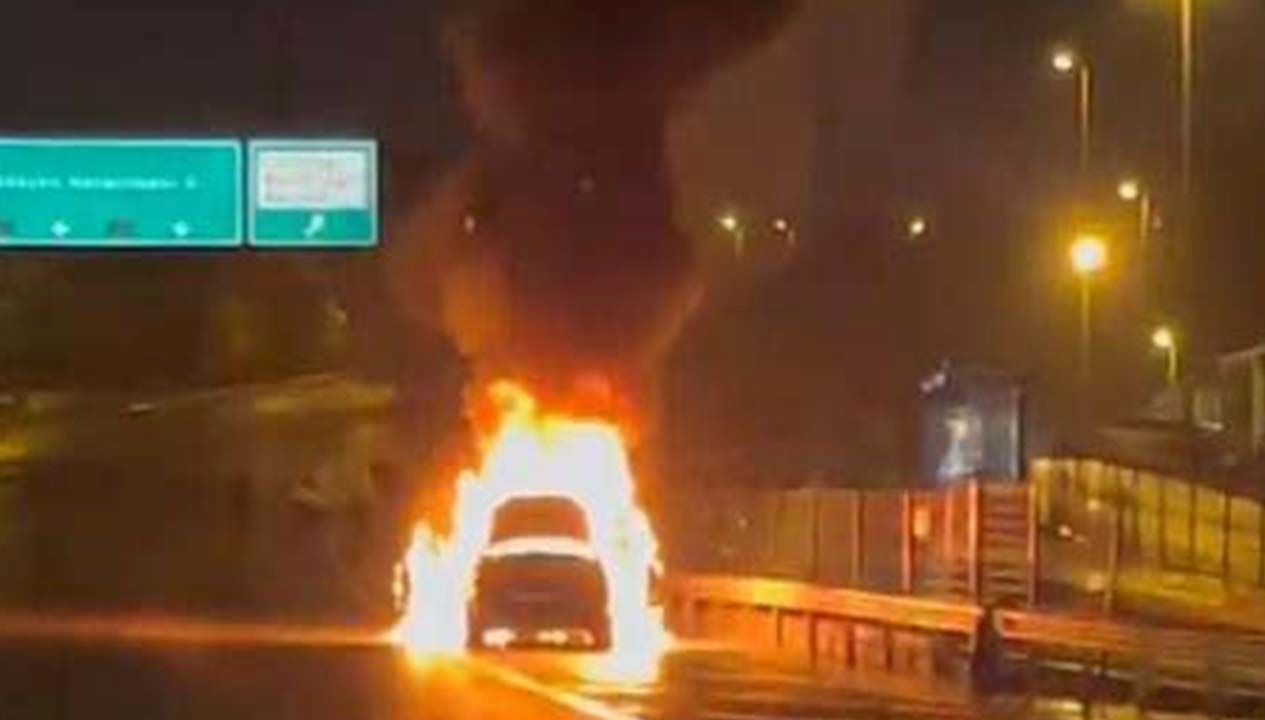 15 temmuz sehitler koprusunde kule dondu 4D9kA5up