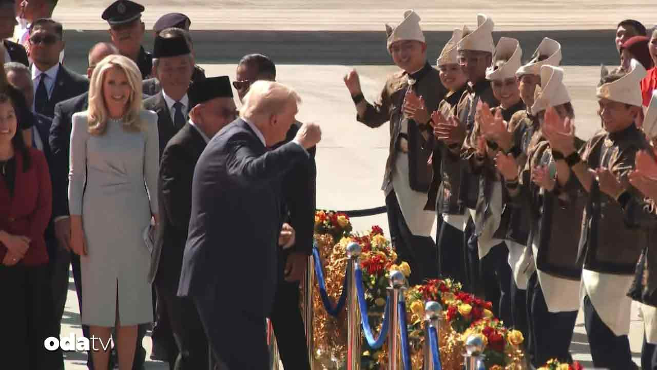 abd baskani trump malezyada boyle karsilandi sae8b8p2.jpg