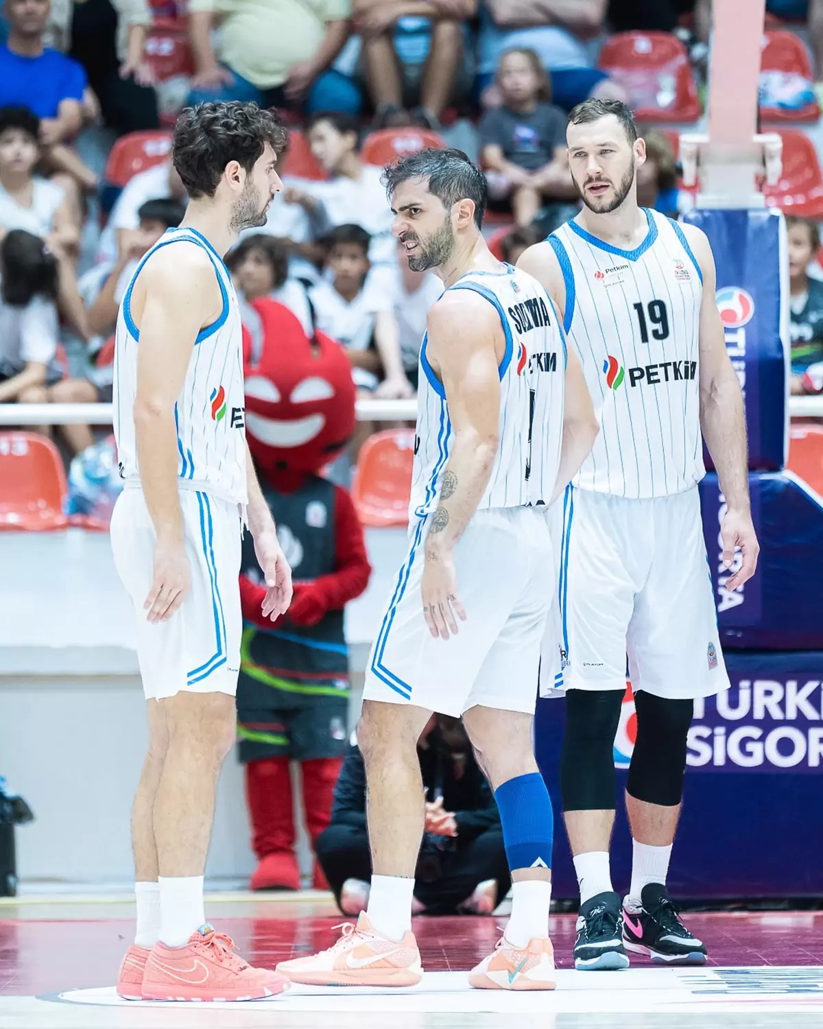 aliaga petkimspor fiba europe cupta csm corona brasovu agirliyor cJLJkJLd.jpg