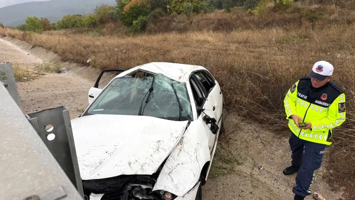 bursada trafik kazasi 4 yarali iQl6CpWW