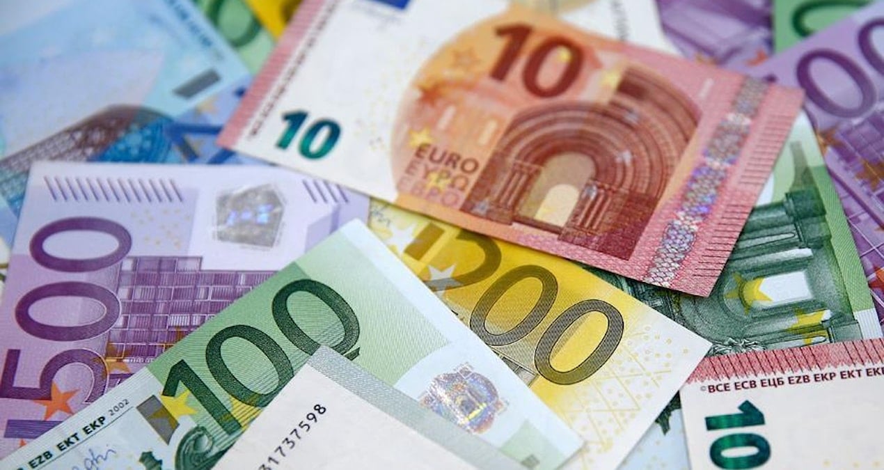 euro bolgesi ekim ayinda enflasyon beklentisi geriledi 8yQsdn25.jpg