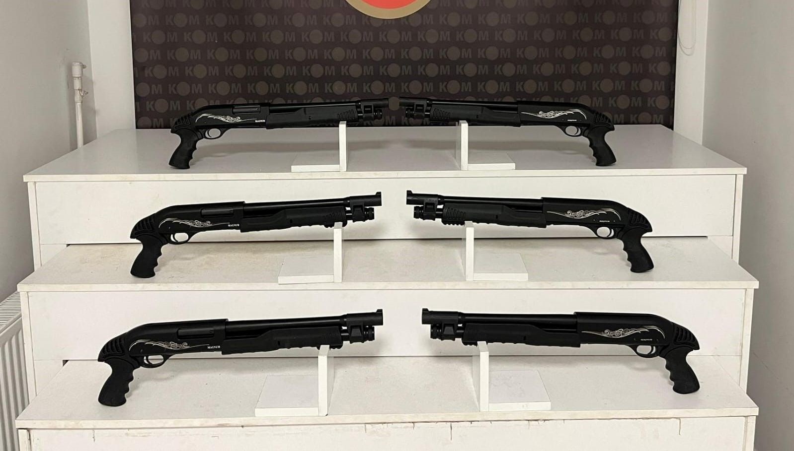 kocaelide kacak silah operasyonu 6 pompali tufek ele gecirildi lRXtyZWt.jpg