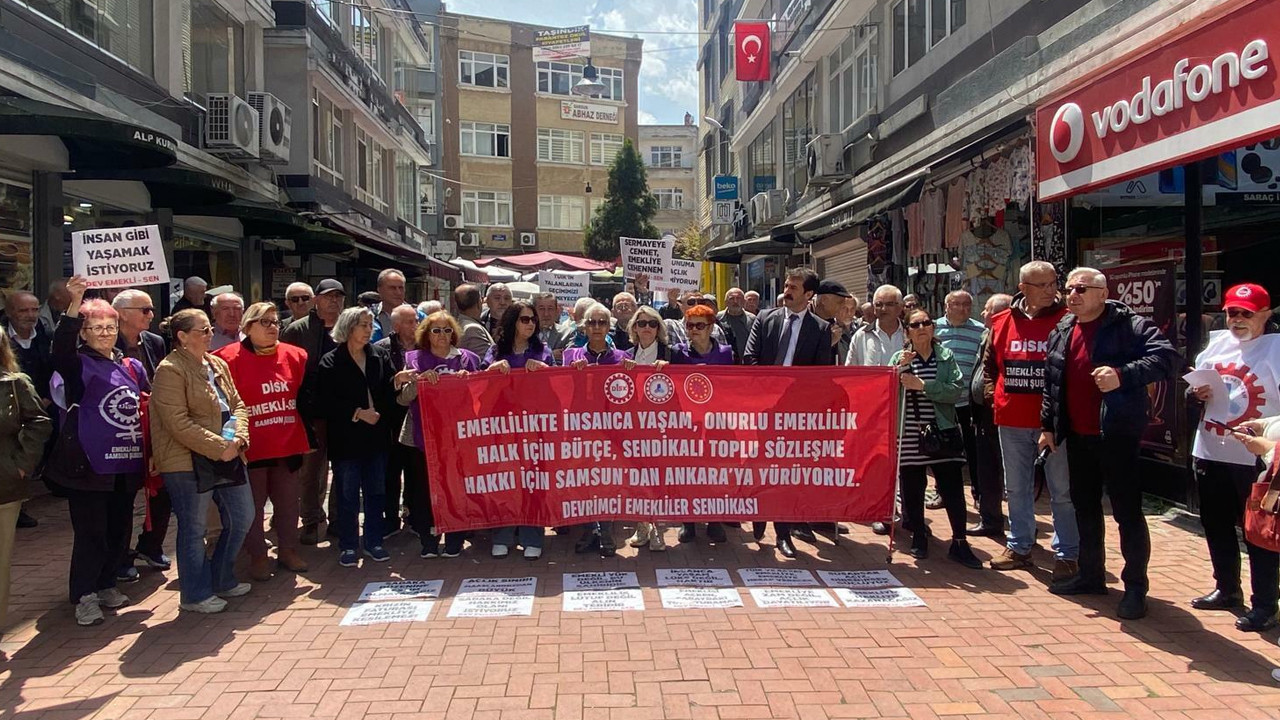 Samsun’da Emekliler Ekonomik Zorlukları Protesto Etti