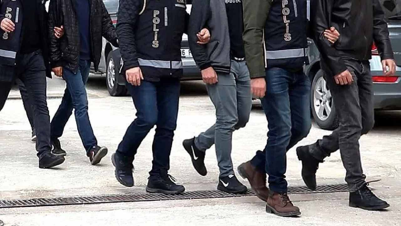Yasa disi bahis operasyonunda 159 gozalti 5 milyar liralik para trafigi tespit edildi 5U2pJIkm